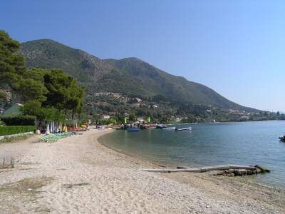 Řecko, Lefkada, Pláž v letovisku Nidri 