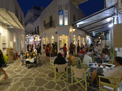 Řecko, Paros, Letovisko Parikia