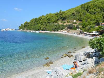 Řecko, Skopelos, Pláž Panormos, Pravá strana