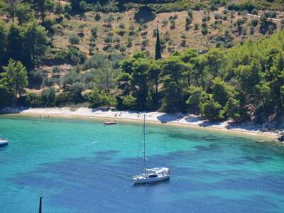 Řecko, Alonissos, Pláž Tzortzi Gialos