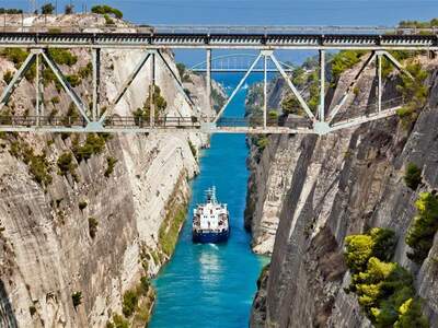 Pláž Most přes Korint