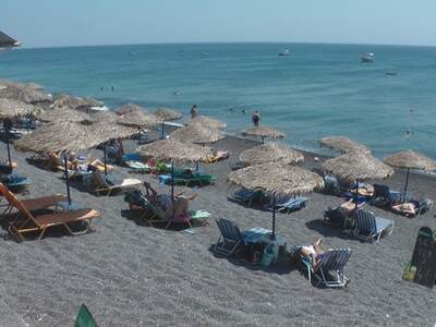 Řecko, Santorini, Pláž v letovisku Kamari