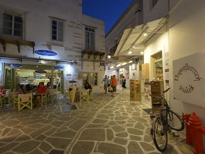 Řecko, Paros, Letovisko Parikia