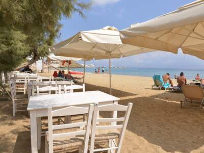 Řecko, Paros, Pláž pod penzionem Deep Blue