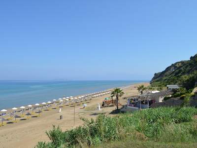 Řecko, Korfu, Pláž v letovisku Agios Stefanos