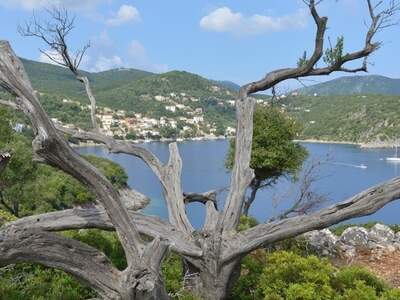 Řecko, Ithaka, Kioni- cesta k mlýnům