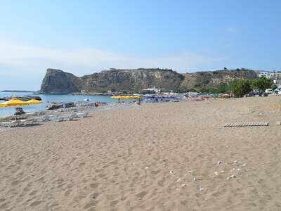 Řecko, Rhodos, Pláž v letovisku Stegna