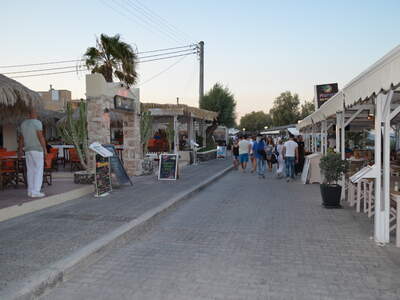 Řecko, Santorini, Letovisko Kamari