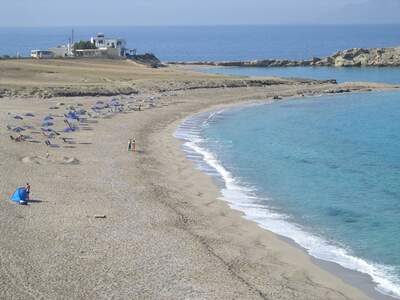 Řecko, Karpathos, Dlouhá pláž v letovisku Lefkos