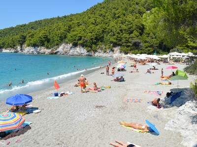 Řecko, Skopelos, Pláž Kastani, po Mammamia