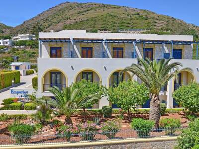 Hotel Emporios Bay