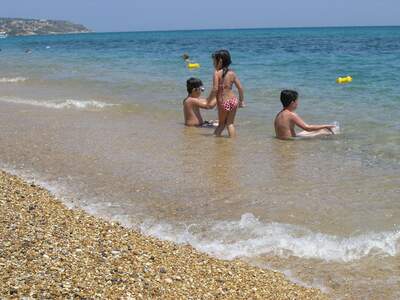 Řecko, Kefalonie, Pláž před ubytováním Summer Sun