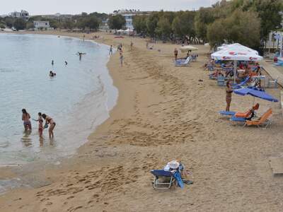 Řecko, Paros, Pláž pod penzionem Deep Blue
