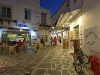 Řecko, Paros, Letovisko Parikia