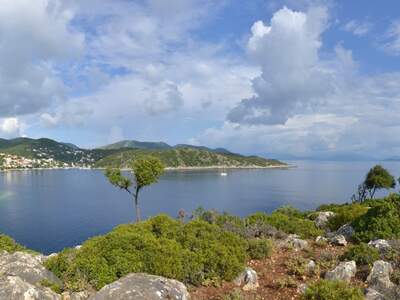 Řecko, Ithaka, Kioni- cesta k mlýnům