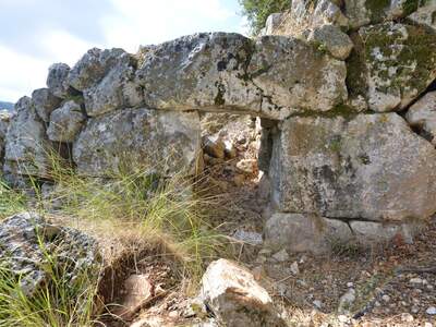 Řecko, Ithaka, Vykopávky Alakomenes