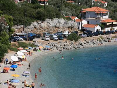 Řecko, Skopelos, Pláž Panormos, Pravá strana