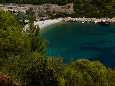 Řecko, Alonissos, Pláž Lefkos Gialos