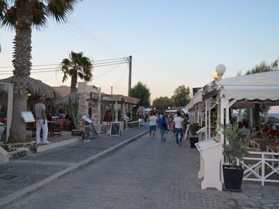 Řecko, Santorini, Letovisko Kamari