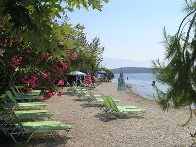 Řecko, Lefkada, Pláž v letovisku Nidri 