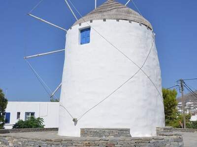 Řecko, Paros, Letovisko Parikia