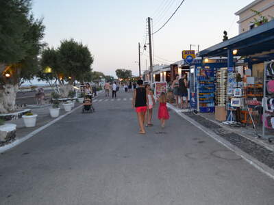 Řecko, Santorini, Letovisko Perissa