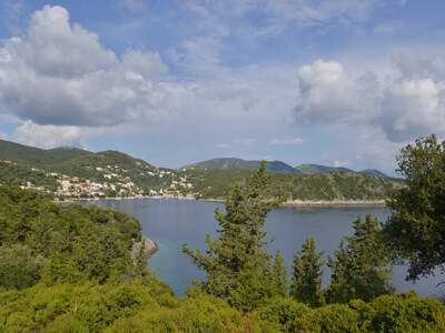 Řecko, Ithaka, Kioni- cesta k mlýnům