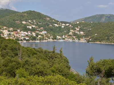 Řecko, Ithaka, Kioni- cesta k mlýnům