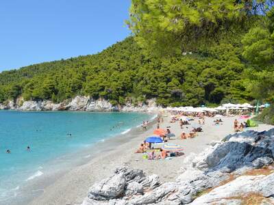 Řecko, Skopelos, Pláž Kastani, po Mammamia