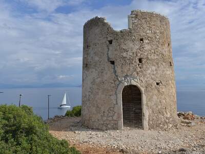 Řecko, Ithaka, Kioni- cesta k mlýnům