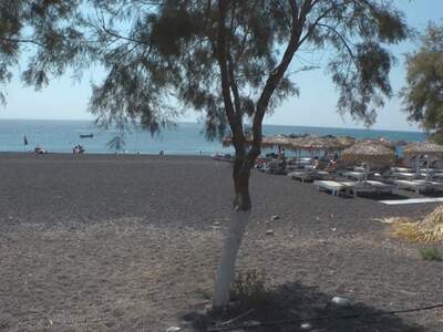 Řecko, Santorini, Pláž v letovisku Kamari