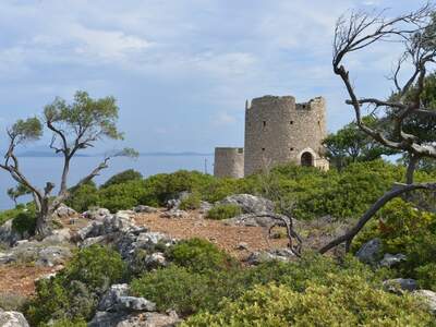 Řecko, Ithaka, Kioni- cesta k mlýnům