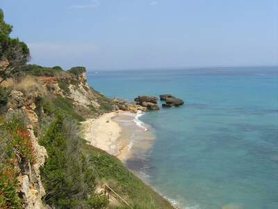 Řecko, Kefalonie, Pláž v letovisku Skala, Napravo