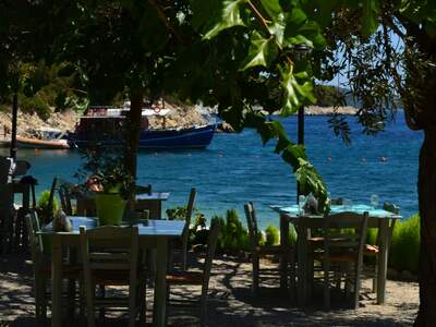 Řecko, Alonissos, Pláž Lefkos Gialos