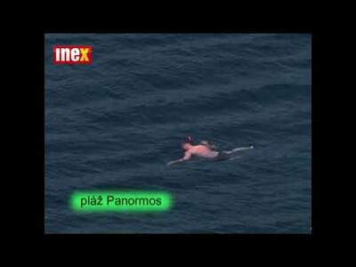 Přibližně čtyři kilometry jižně od hlavního města leží vesnička Stafilos. Pod ní, v zálivu Velanio, kde kdysi stály římské lázně, ...