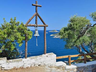 Alonissos - Agia Anargiri
