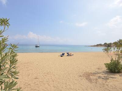 Řecko, Paros, Pláž pod penzionem Deep Blue