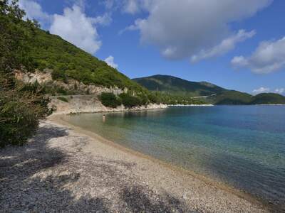 Řecko, Ithaka, Pláž Schinari, Blíž ke Kioni