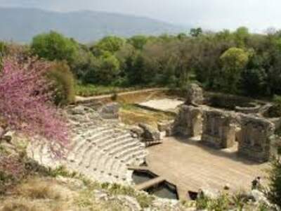 Řecko, Korfu, Albánie