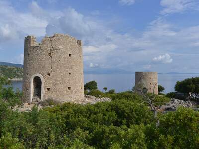 Řecko, Ithaka, Kioni- cesta k mlýnům