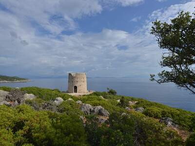Řecko, Ithaka, Kioni- cesta k mlýnům