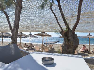 Řecko, Paros, Pláž v letovisku Parikia