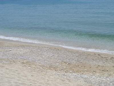 Řecko, Kefalonie, Pláž v letovisku Lourdas