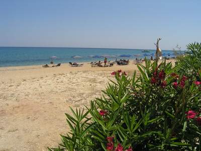 Řecko, Kefalonie, Pláž v letovisku Skala, Před tavernami