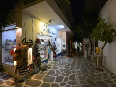 Řecko, Paros, Letovisko Parikia