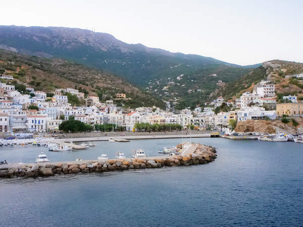 Město Agios Kirikos