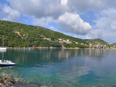 Řecko, Ithaka, Kioni- cesta k mlýnům