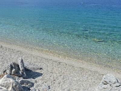 Řecko, Skopelos, Pláž Panormos, Pravá strana