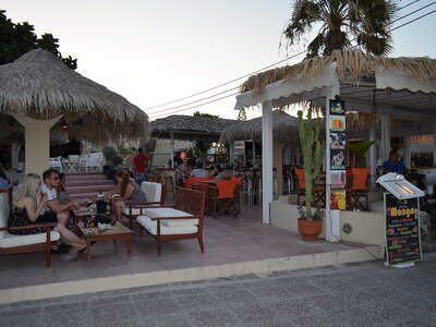 Řecko, Santorini, Letovisko Kamari