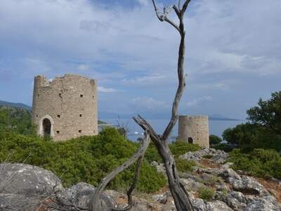 Řecko, Ithaka, Kioni- cesta k mlýnům